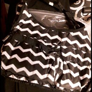 Explorista Crossbody